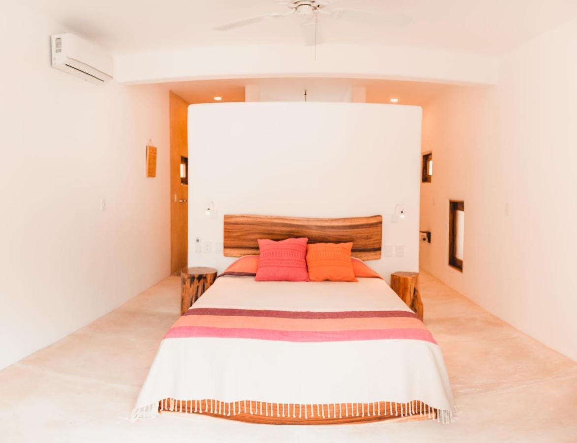 ホテル Casa Kuaa Brisas de Zicatela エクステリア 写真