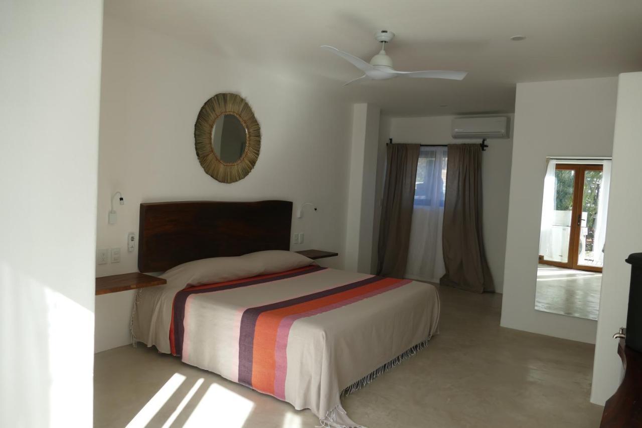 ホテル Casa Kuaa Brisas de Zicatela エクステリア 写真