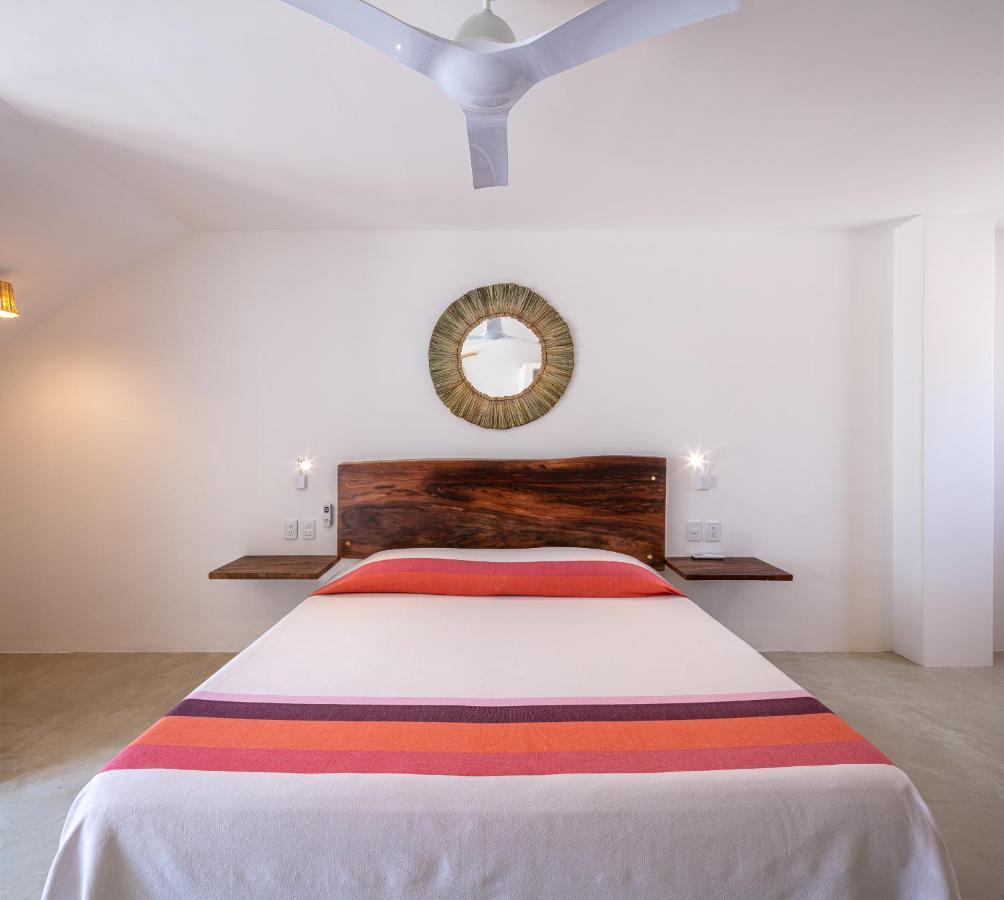 ホテル Casa Kuaa Brisas de Zicatela エクステリア 写真